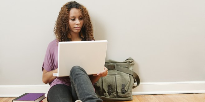 o-BLACK-TEENS-ON-COMPUTER-facebook